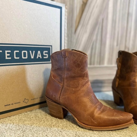 Tecovas aThe Daisy - Picture 2 of 6